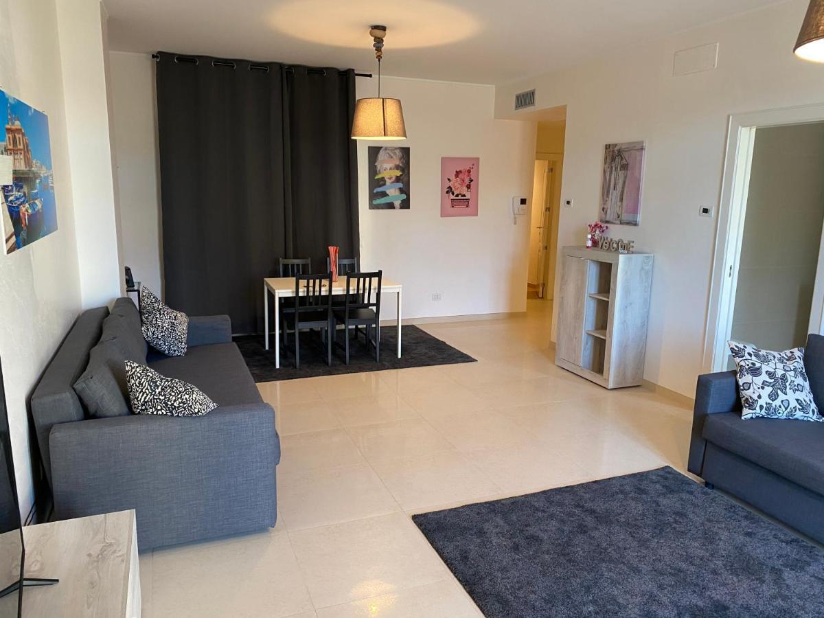 Berga Exclusive Suite 4 Bari Luaran gambar