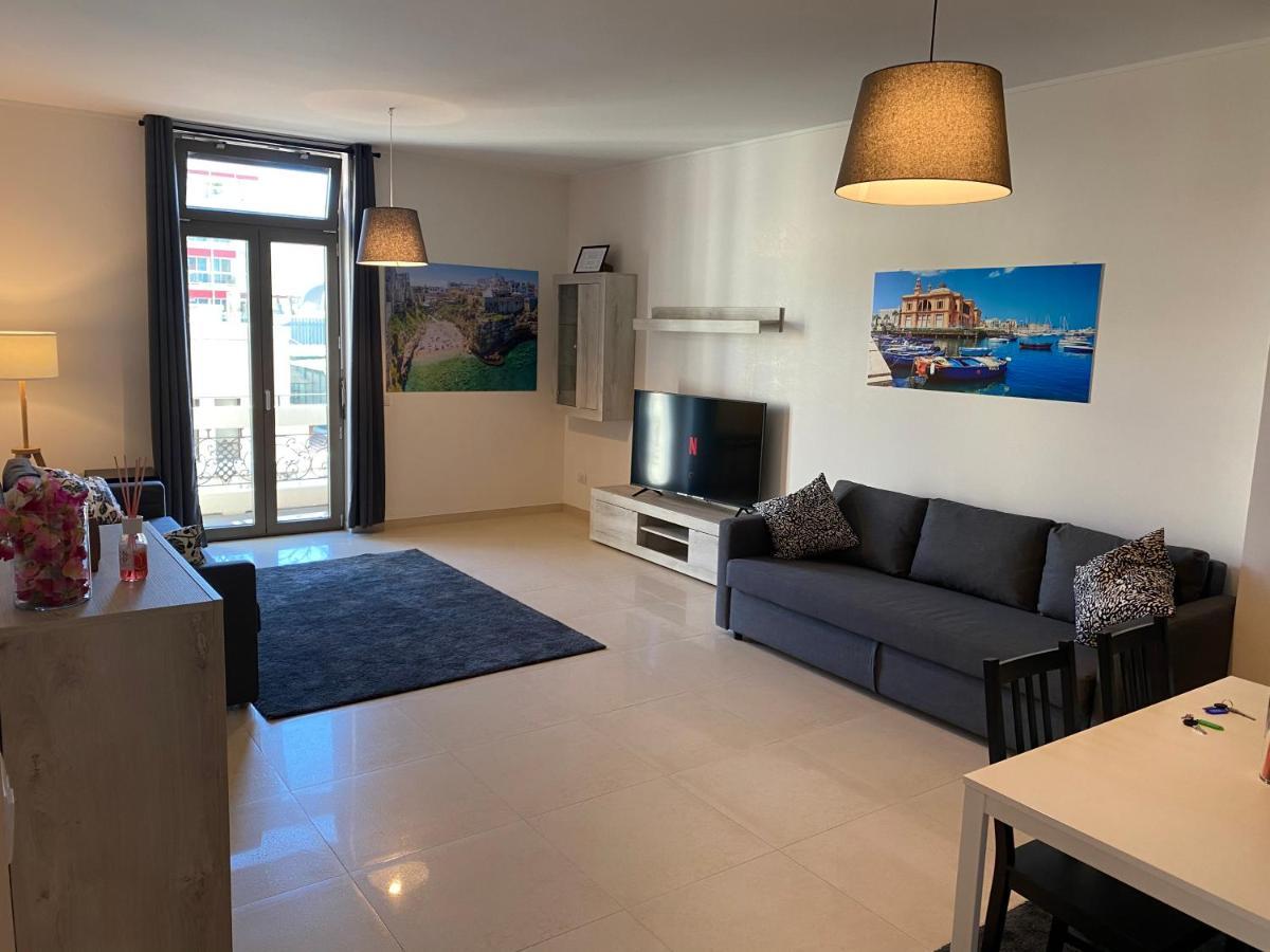 Berga Exclusive Suite 4 Bari Luaran gambar